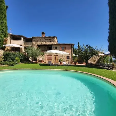 Tuscan Escape Luxury 2 Bedroom With Pool