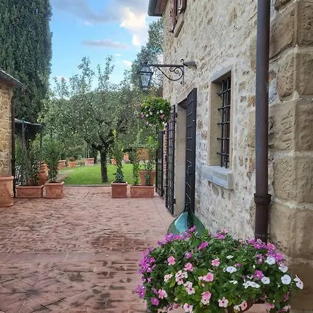 Tuscan Escape Luxury 2 Bedroom With Pool Apartment